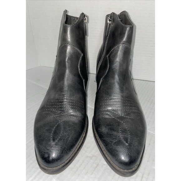 C Est 1946 Ankle Boots Women’s 10M Gray Faux Leather Cowgirl Western Pointed Toe - Picture 1 of 12